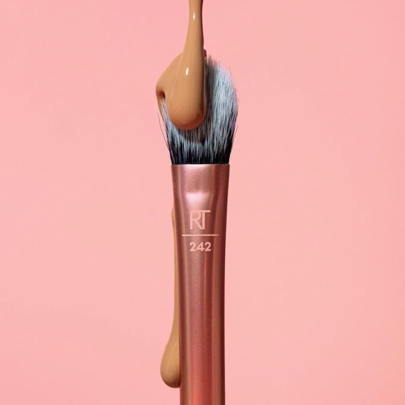 BROCHA PARA CORRECTOR REAL TECHNIQUES POWDER BRUSH